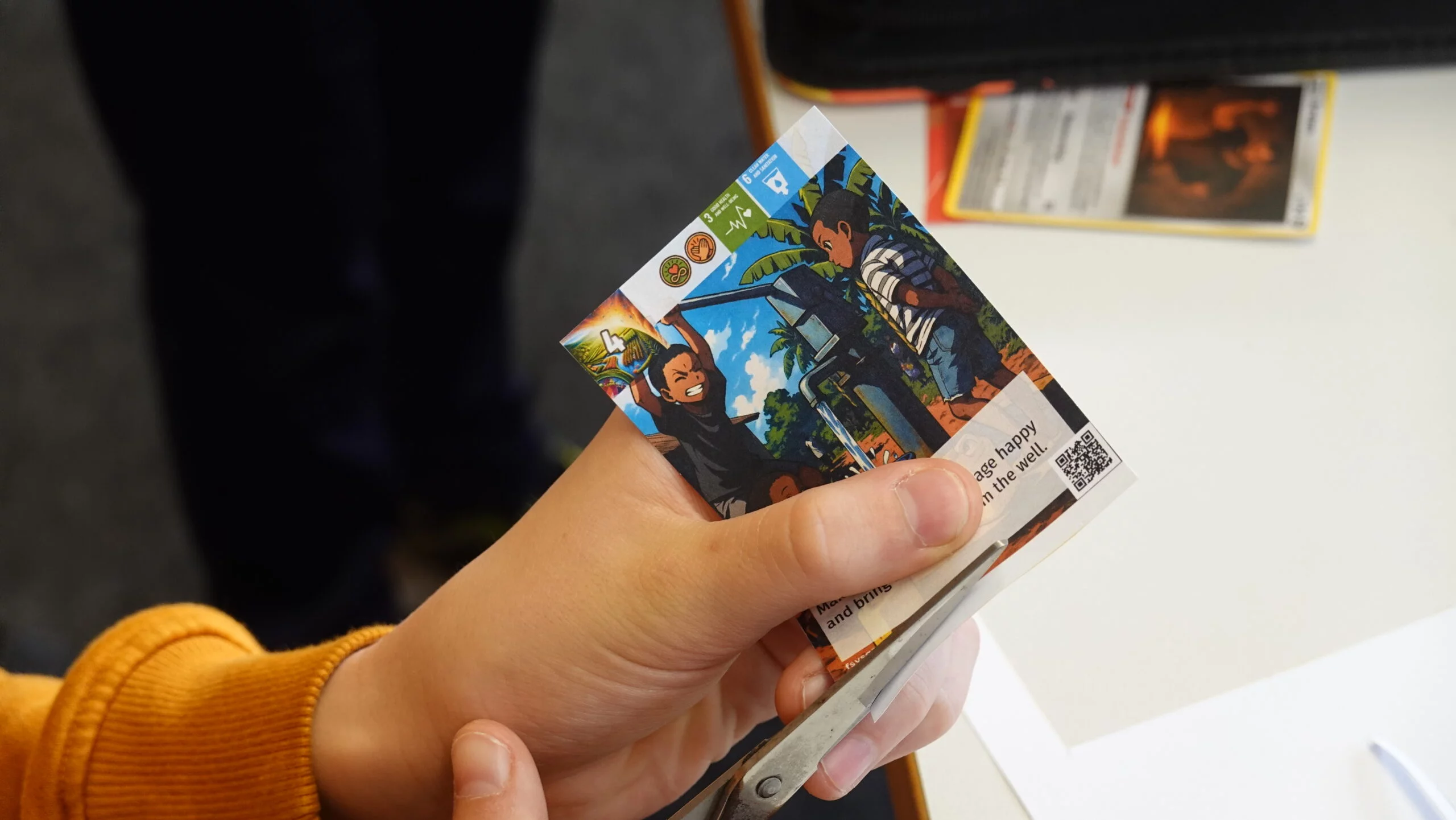 Playshop cutting activity